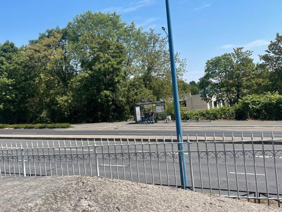 F3 Entier J - Proche Roissy-Villepinte-Paris Вільє-ле-Бель Екстер'єр фото